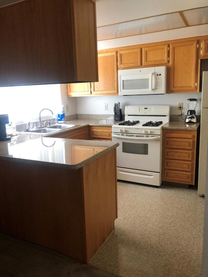 Whispering Meadows Apartments Bakersfield Exteriör bild
