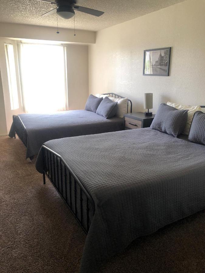 Whispering Meadows Apartments Bakersfield Exteriör bild
