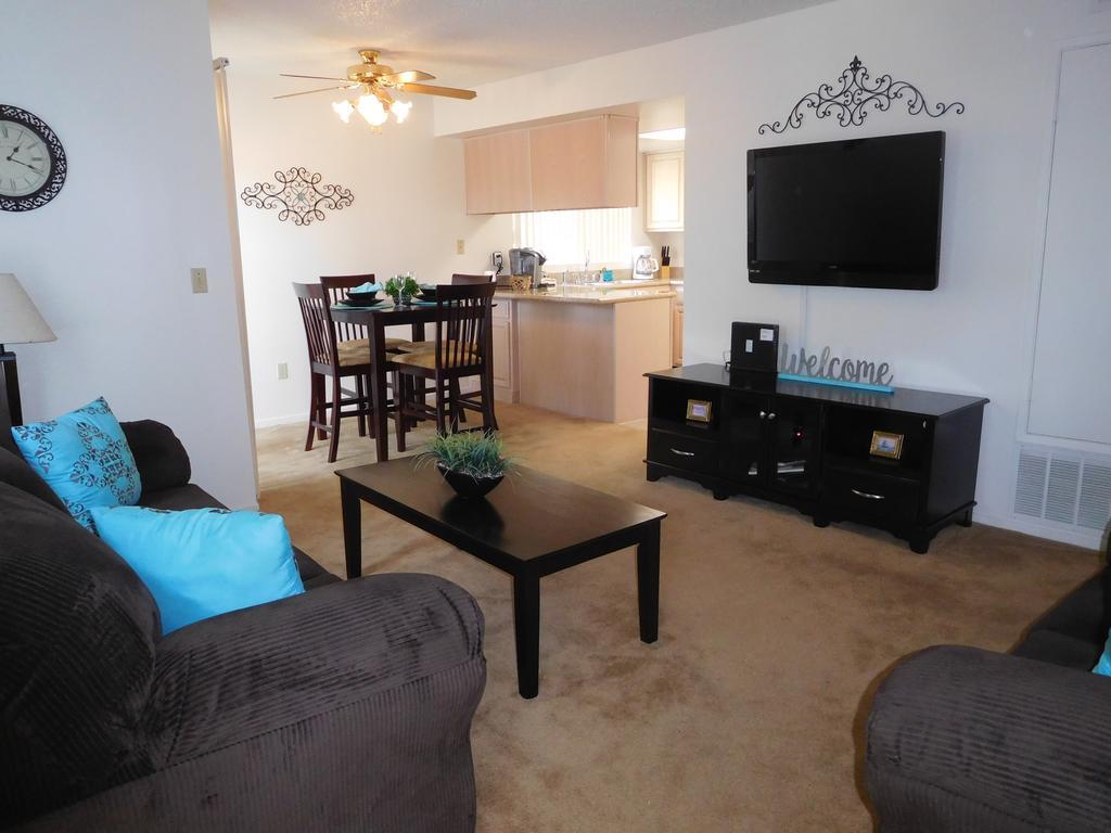 Whispering Meadows Apartments Bakersfield Exteriör bild