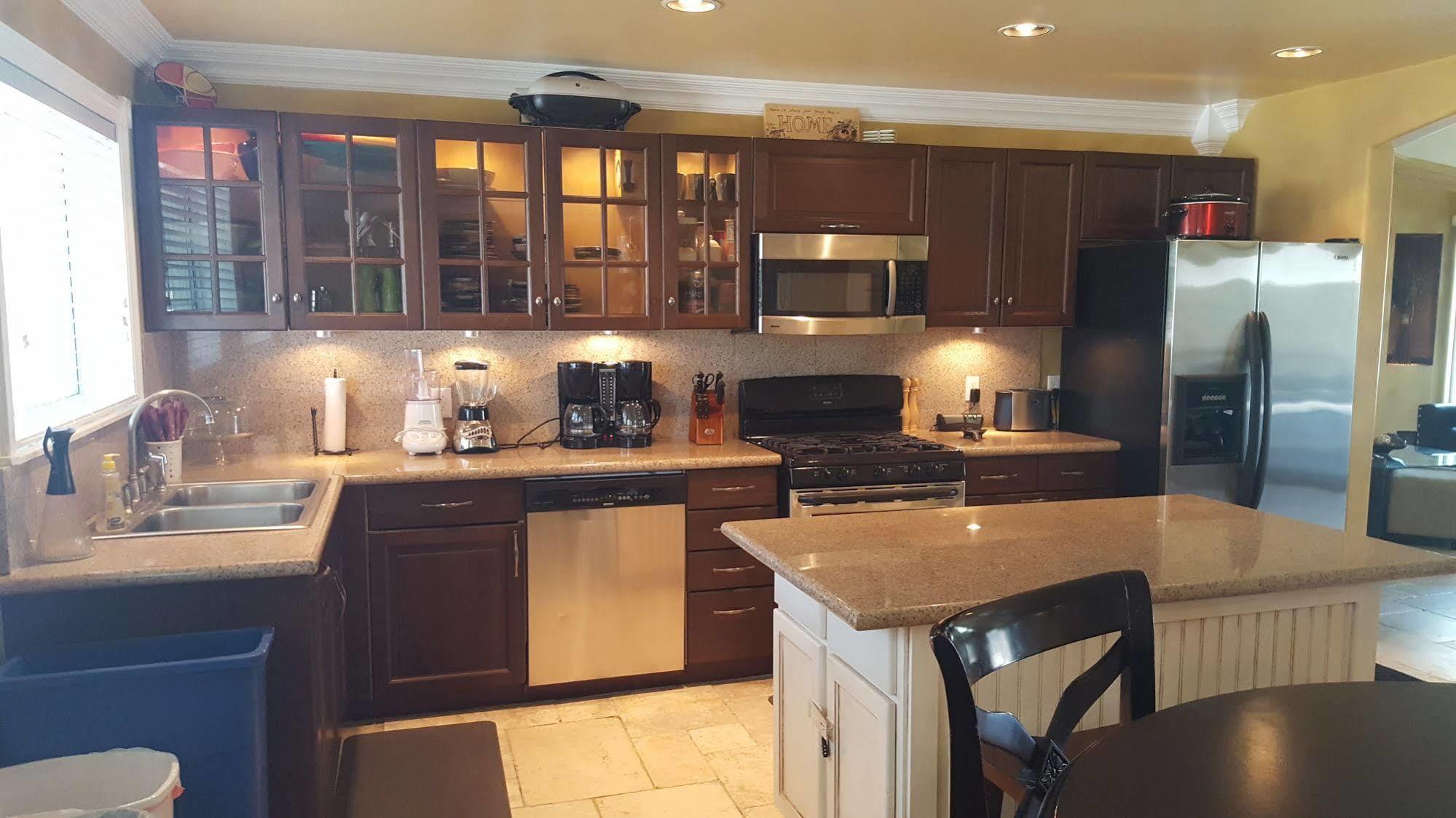 Whispering Meadows Apartments Bakersfield Exteriör bild