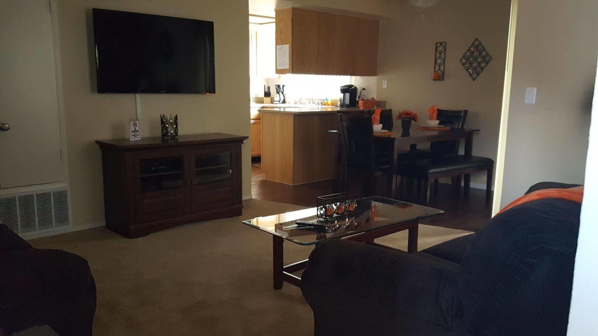 Whispering Meadows Apartments Bakersfield Exteriör bild